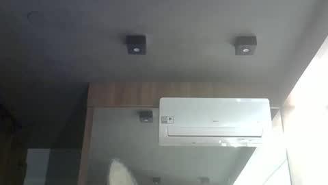 skinnykittencam online show from April 20, 2026, 11:39 pm