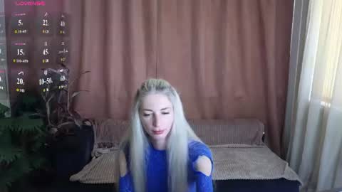 Skinnyladyy online show from July 3, 2026, 2:40 am