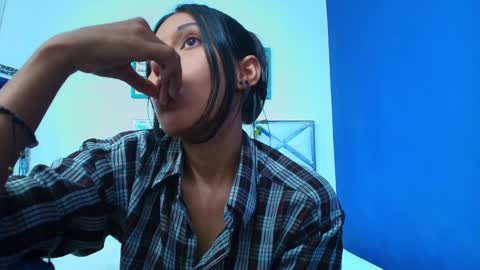 Karla  online show from December 28, 2024, 6:17 am