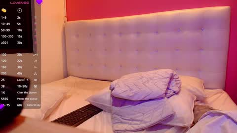 Karla  online show from February 4, 2025, 9:17 am