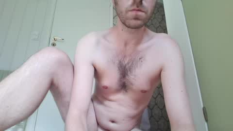 Snapshot of skinnytomdickinson chatting on June 25, 2026, 2:21 pm skinnytomdickinson online show from June 25, 2026, 2:21 pm
