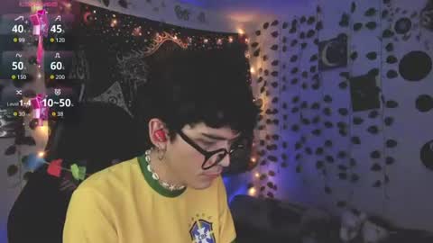 Snapshot of skiny_dann chatting on August 7, 2026, 2:02 am skiny_dann online show from August 7, 2026, 2:02 am