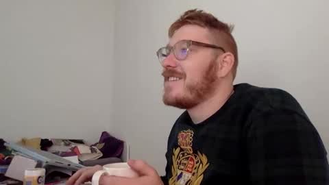 sklave_s online show from October 1, 2025, 6:52 am