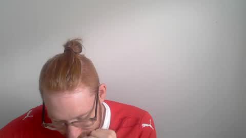 Snapshot of sklave_s chatting on June 29, 2026, 11:54 am sklave_s online show from June 29, 2026, 11:54 am