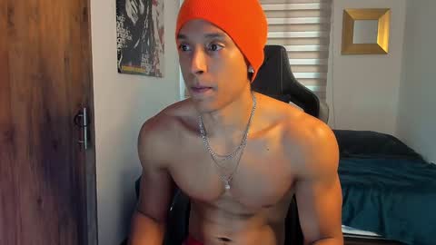 Liam Vokov online show from December 4, 2024, 12:14 pm