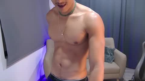 Liam Vokov online show from April 20, 2026, 3:42 am