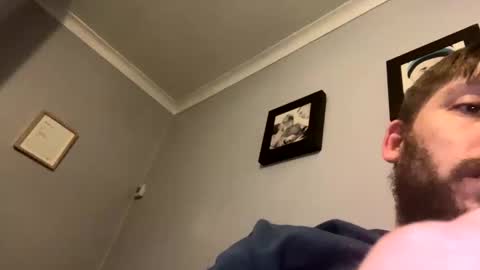 skuzzy25 online show from January 14, 2025, 2:19 am