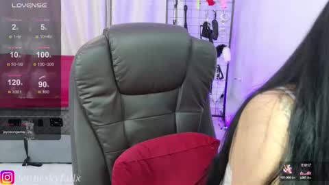 Eliza online show from September 14, 2025, 9:58 pm