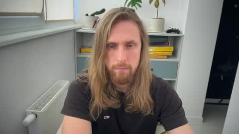 sky_guy25 online show from October 17, 2025, 8:39 am