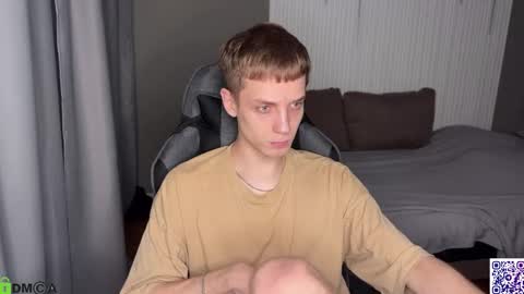 sky_hunter online show from October 20, 2025, 3:12 pm