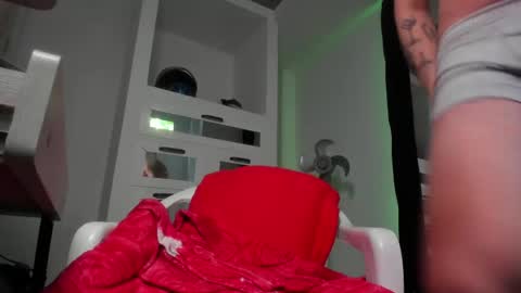 sky_wild online show from April 19, 2026, 8:22 pm