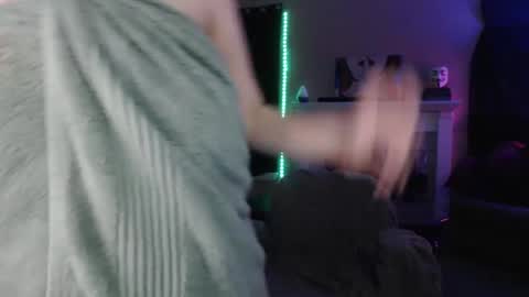 SKYLE   online show from December 3, 2024, 3:30 am