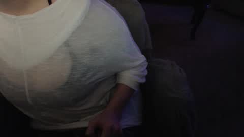 SKYLE   online show from March 3, 2025, 2:26 am