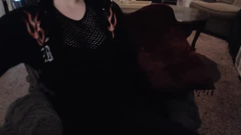 SKYLE   online show from September 10, 2025, 9:59 pm