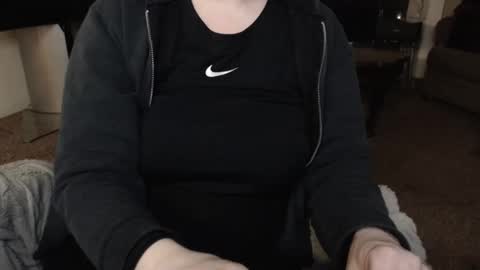 SKYLE   online show from April 22, 2026, 8:39 am