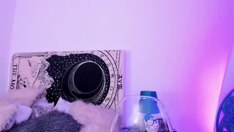 skydarkblue online show from February 23, 2025, 1:57 am