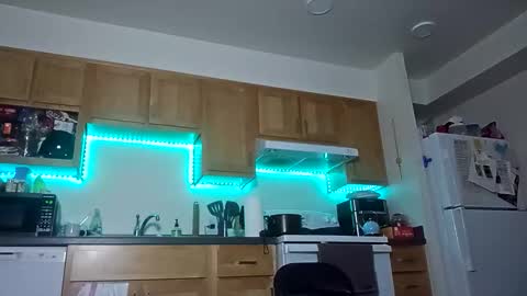 Skyisacutie online show from March 7, 2026, 12:02 pm