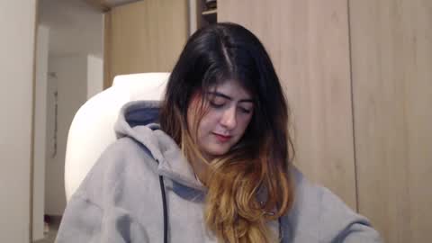 Skyler online show from February 16, 2025, 1:36 am