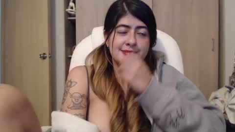 Skyler online show from March 6, 2025, 3:02 am