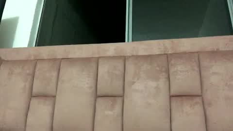 Skyler online show from December 2, 2025, 5:02 am