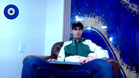 Snapshot of skyler_wild chatting on May 22, 2026, 11:43 pm Skyler online show from May 22, 2026, 11:43 pm