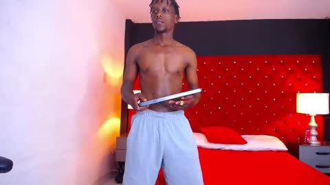 SKYLERBIGXXX online show from September 28, 2025, 3:45 am