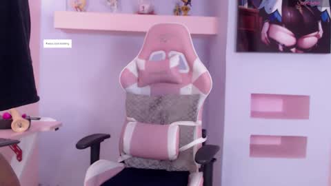 skylerbloom online show from September 28, 2025, 3:23 am