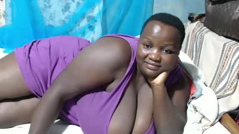 sheliah online show from October 9, 2025, 4:27 pm