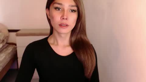 Snapshot of skyllerkent chatting on June 3, 2026, 3:42 am Sky online show from June 3, 2026, 3:42 am