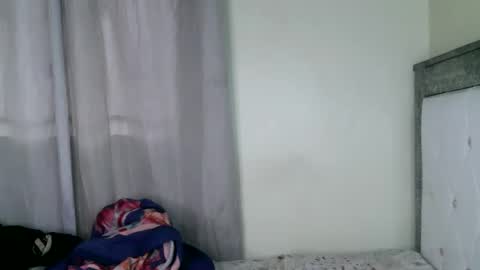 skyqueen0 online show from October 25, 2025, 6:54 am