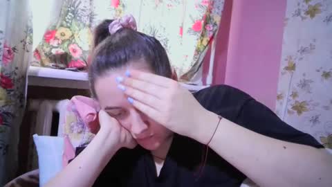 skyressie333 online show from January 13, 2025, 8:47 am