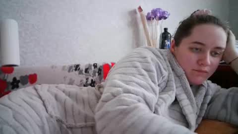 skyressie333 online show from March 11, 2025, 10:51 am