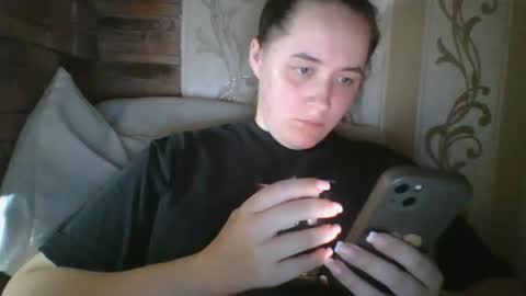 skyressie333 online show from October 5, 2025, 8:18 pm