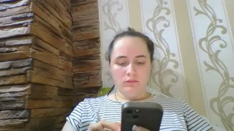 skyressie333 online show from October 17, 2025, 3:25 pm