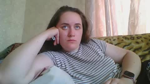 Snapshot of skyressie333 chatting on May 24, 2026, 10:42 am skyressie333 online show from May 24, 2026, 10:42 am