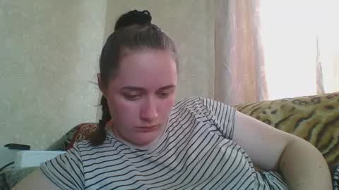 Snapshot of skyressie333 chatting on June 2, 2026, 10:06 am skyressie333 online show from June 2, 2026, 10:06 am