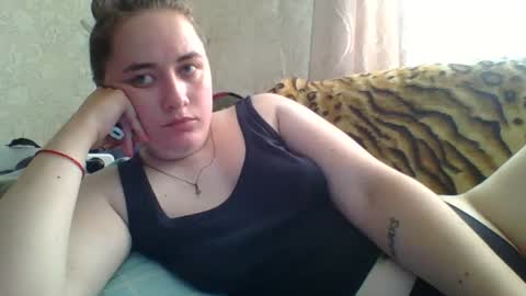 skyressie333 online show from August 4, 2026, 6:38 am