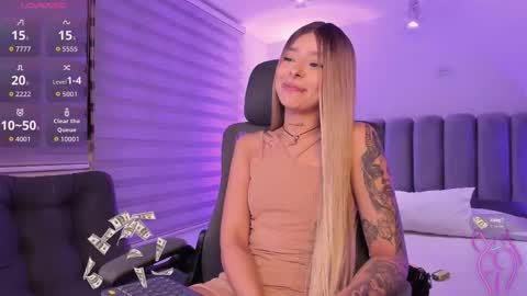 skythompson online show from October 12, 2025, 4:44 am