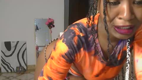 Bella online show from November 22, 2025, 10:31 pm