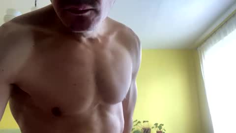 slabyhrac online show from February 13, 2025, 10:12 am