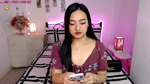 Queen Cyrine online show from January 12, 2025, 5:24 am