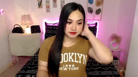 Snapshot of slave_amanda69 chatting on April 11, 2026, 1:10 am Queen Cyrine online show from April 11, 2026, 1:10 am
