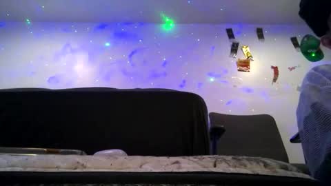 Sleazyycarlitx online show from November 9, 2025, 8:01 am