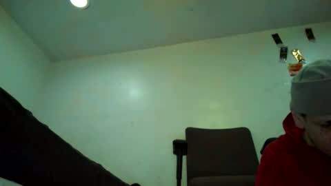 Sleazyycarlitx online show from November 13, 2025, 7:51 am