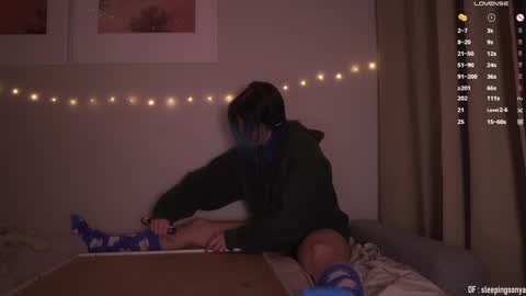 Sonya online show from December 22, 2024, 9:42 pm