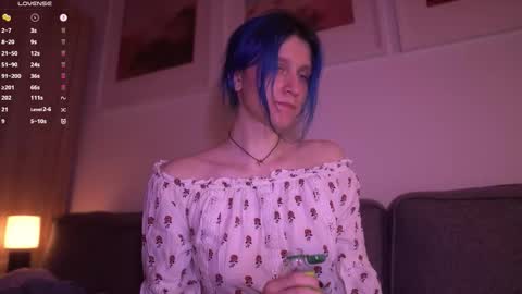 Sonya online show from October 6, 2025, 8:28 pm