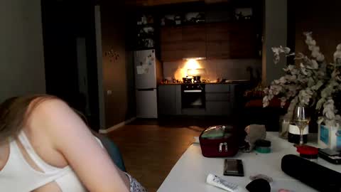 Slemgem Amy  friends online show from November 18, 2025, 6:51 am