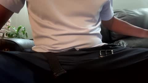 slick2285 online show from October 7, 2025, 9:06 am