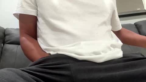 slick2285 online show from December 22, 2025, 8:22 am