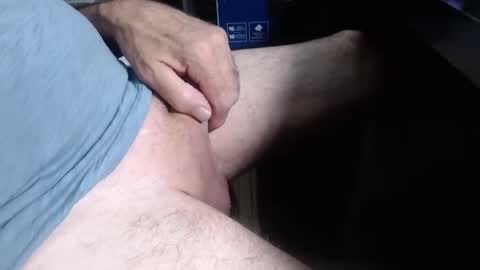 sliderguy699 online show from October 13, 2025, 1:05 am